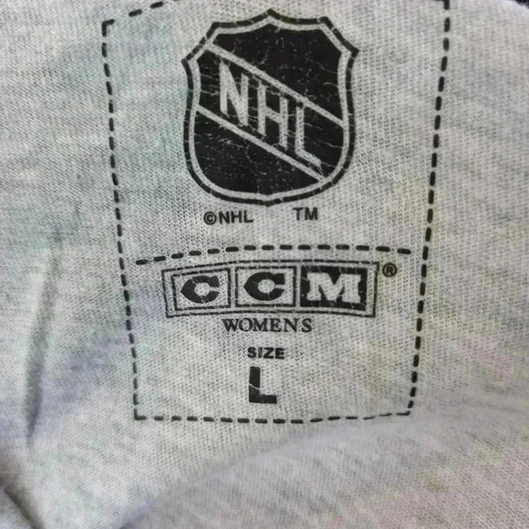 Mtl  Canadiens hooded tee - Picture 3 of 4